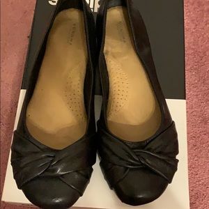 Sonoma Black faux leather flats